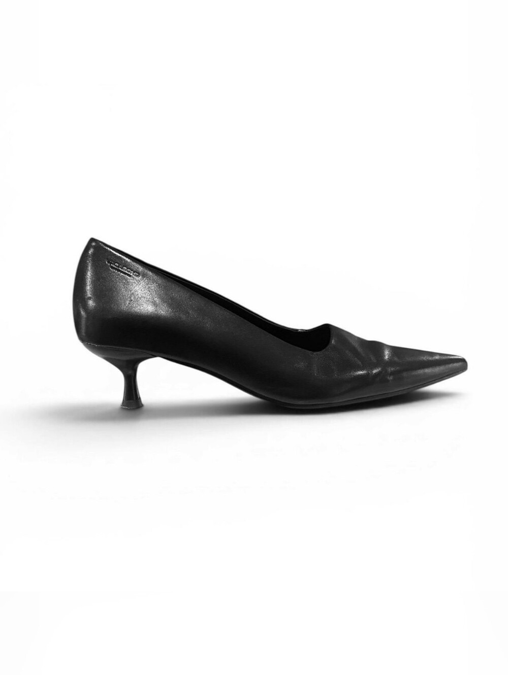 Vagabond Black Pointed Kitten Heel Pump